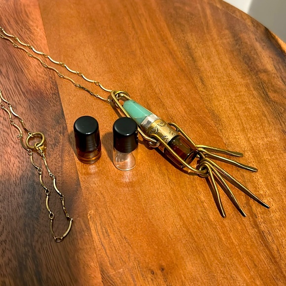 Original Road Kill Gems oil necklace - Picture 3 of 7